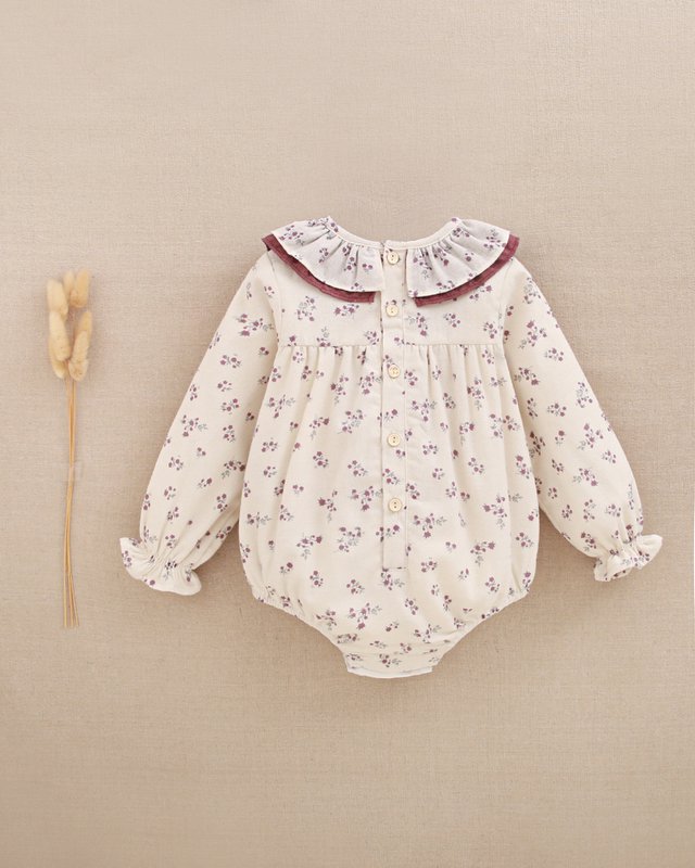 Rompertje met bloemenprint voor babymeisjes met pompondetail P72-11604042