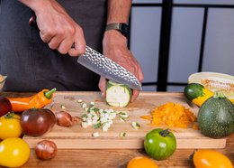Cuchillo - Santoku con bambú Saya y caja de bambú - Hoja de 180 mm