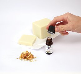 KIT SAPONE MANDORLE E CALENDULA FAI DA TE