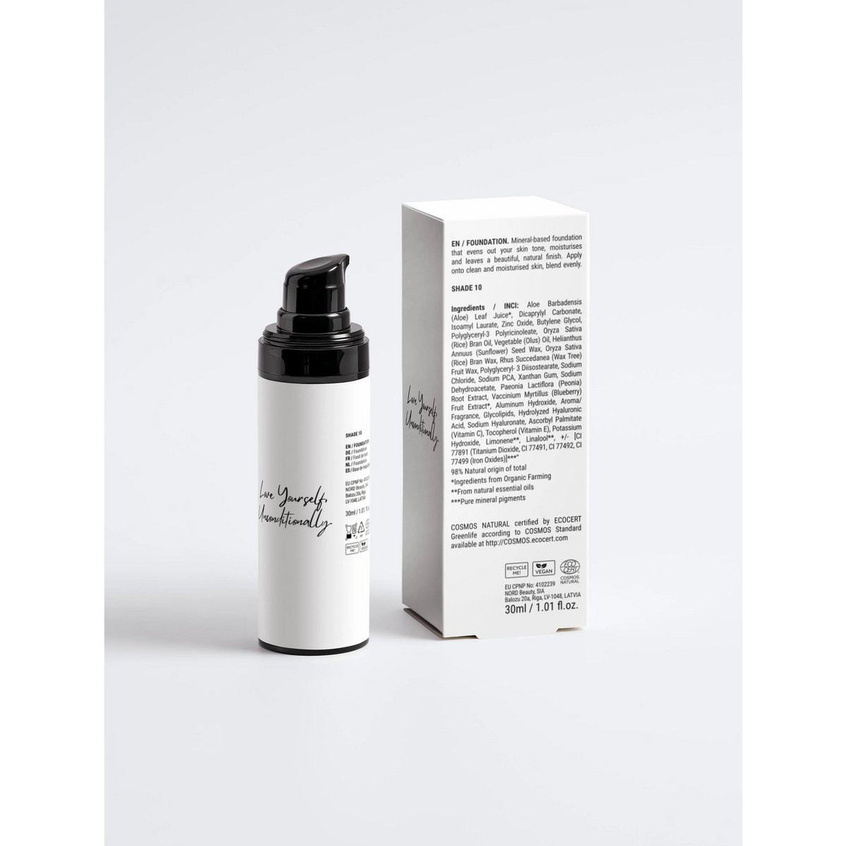 Stralende gloed - Lichtgevende foundation N.10