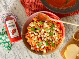 Luisa Pantaleo Organic Regina Tomato Puree, made in Italy