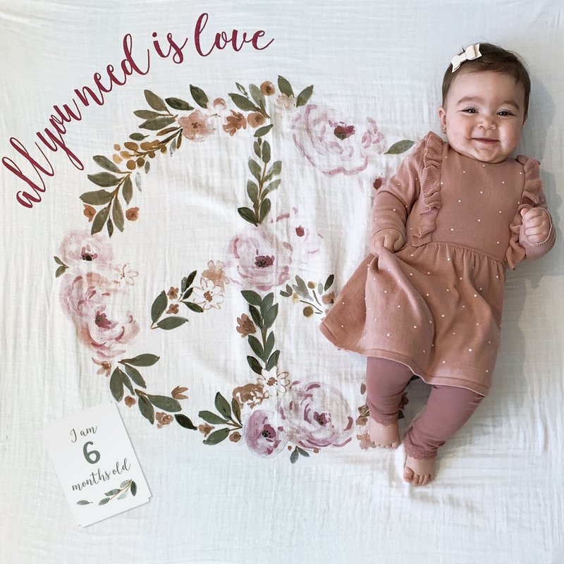 Lulujo Baby's First Year - All you need is Love