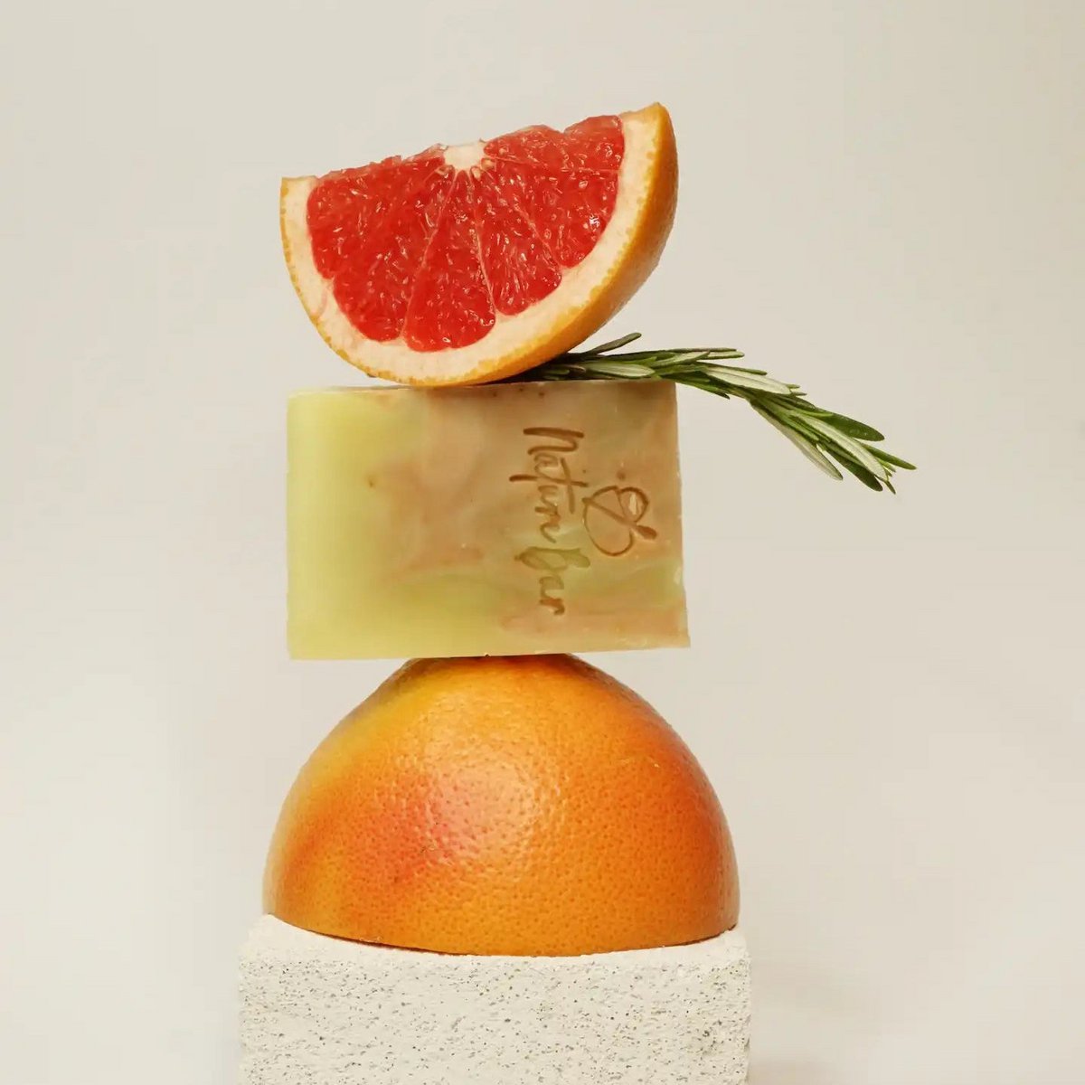 Natuurlijke grapefruit- & rozemarijn zeep bar