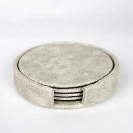 Cubiertas de vidrio alrededor de 4 colocados en caja de cuero sintético Beige
