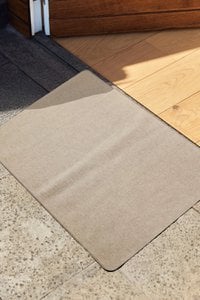 Rutschfeste Fußmatte „Dubai Grey“.
