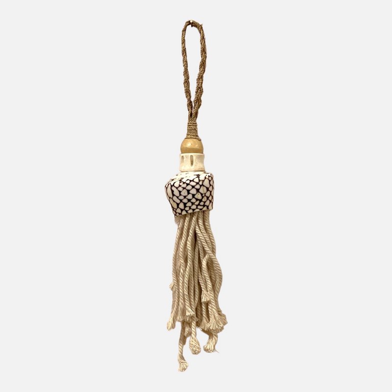 Maumere Shell Tassel