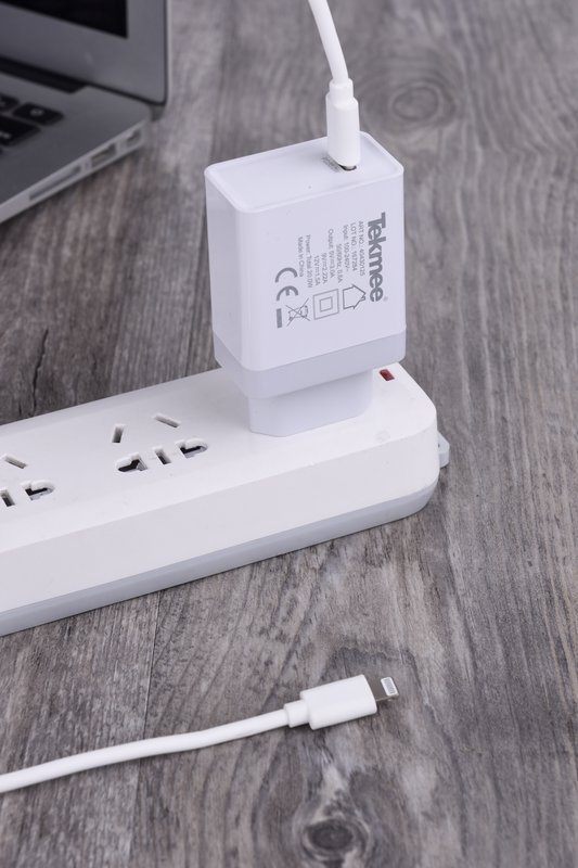 Cargador negro 3 metros TYPE-C/USB