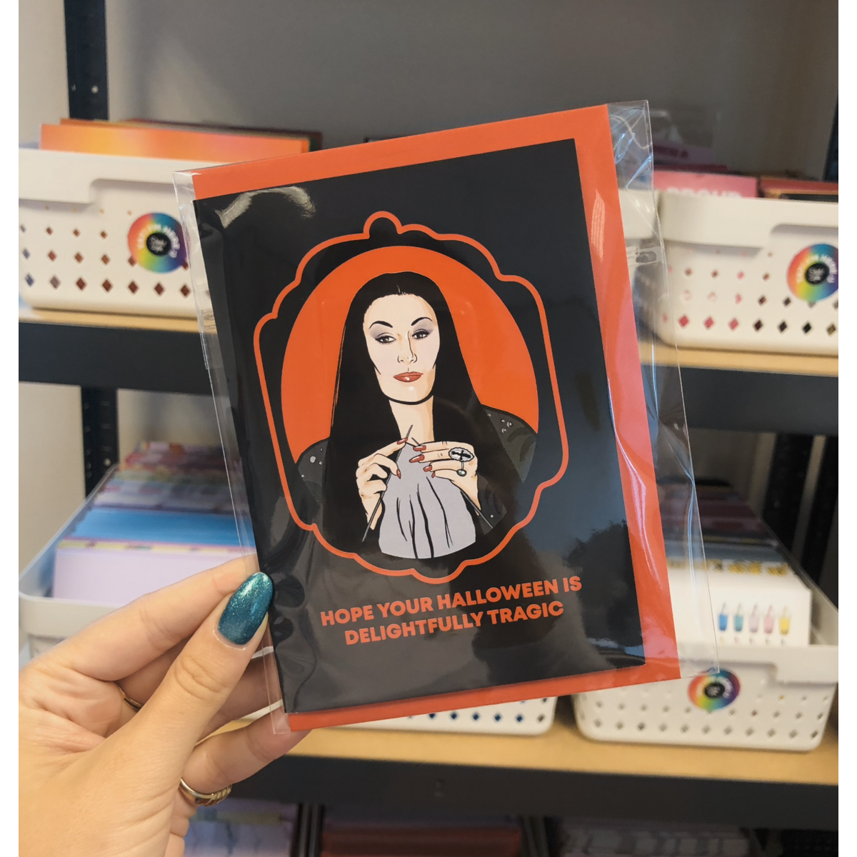 Tarjeta de Halloween deliciosamente trágica