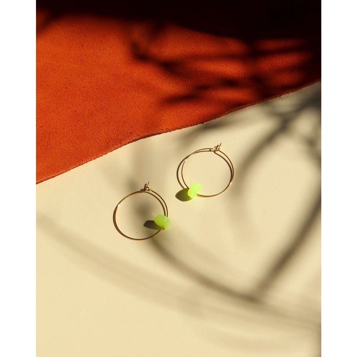Neon yellow dots hoops made of stainless steel