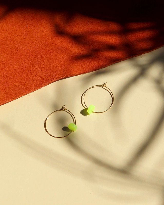 Neon yellow dots hoops made of stainless steel