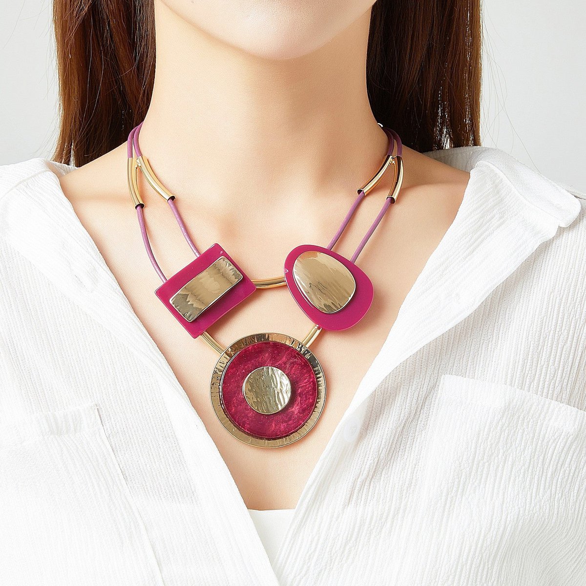 Emilian necklace