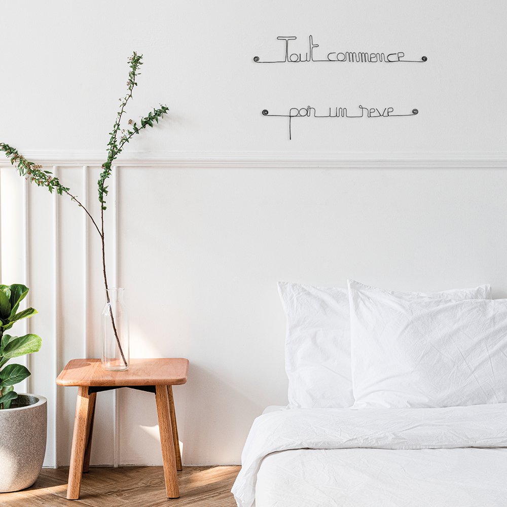 Wire Wall Quote "Everything begins with a dream"