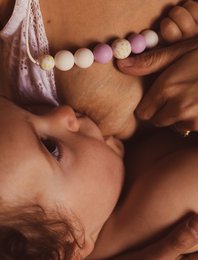 Nursing & Carrying Necklace | "Melinee"