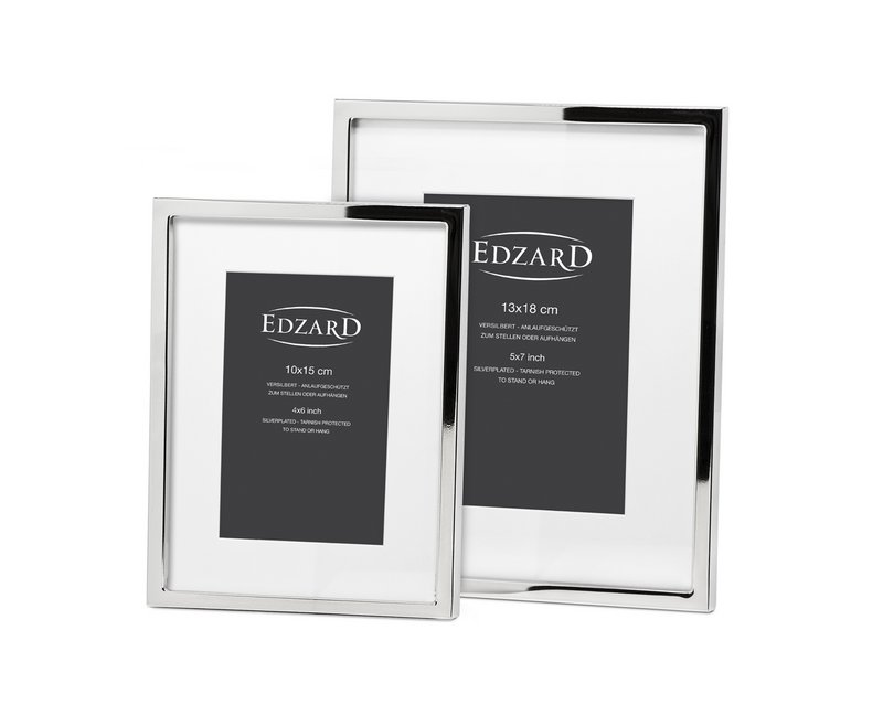 EDZARD Rivoli photo frame for photos 13 x 18 cm, silver-plated, tarnish-proof, with 2 hangers