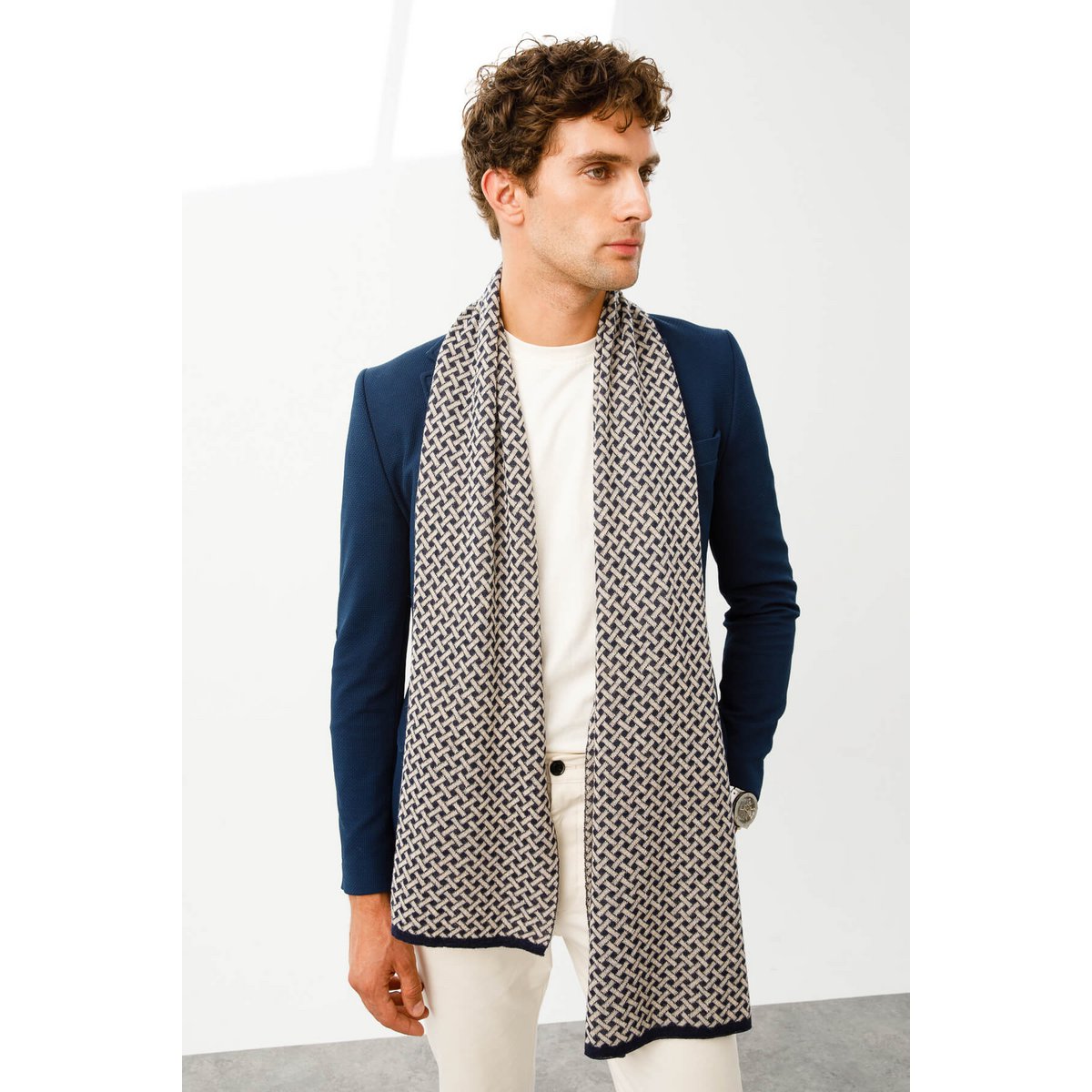 Men Hettite Scalf Navy-Beige