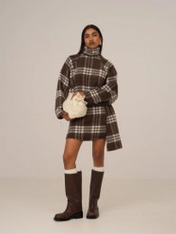 Barfodet plaid brun rullekrave overtrøje