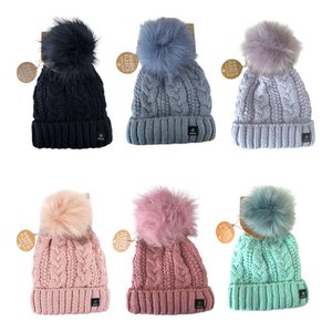 Breien hoed voor vrouwen »Gevoerde winterhoed met fleece» Bobble Cap »damesput met een kabelpatroon