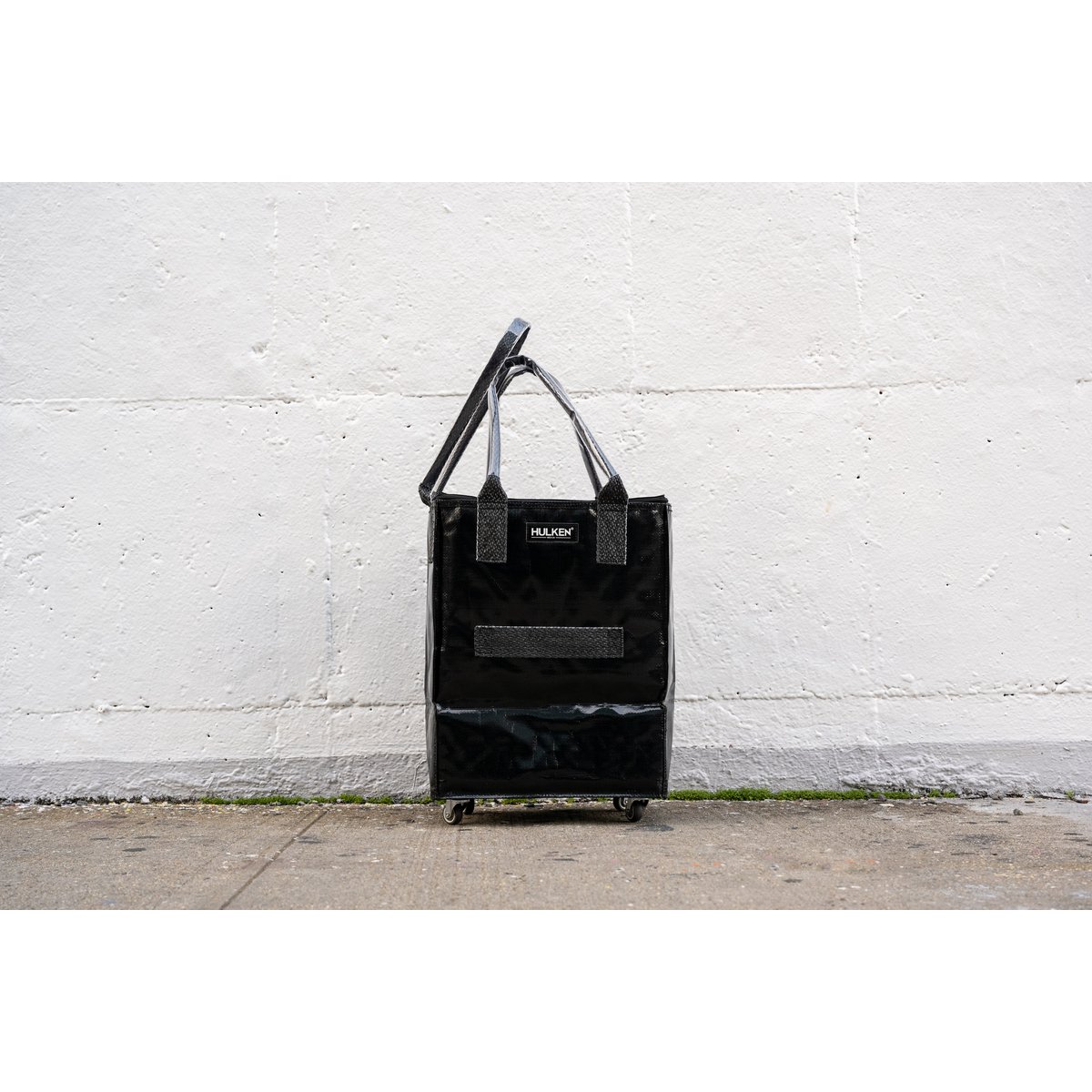 Hulkenbag Medium schwarz mit gebauter Abdeckung