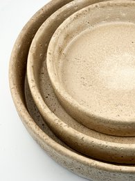 Earthenware tray round beige