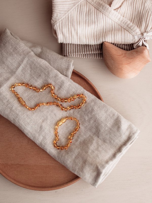 Collana in ambra bambino - miele - 32 cm