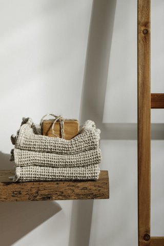 Waffled linen bathroom towel / Mini