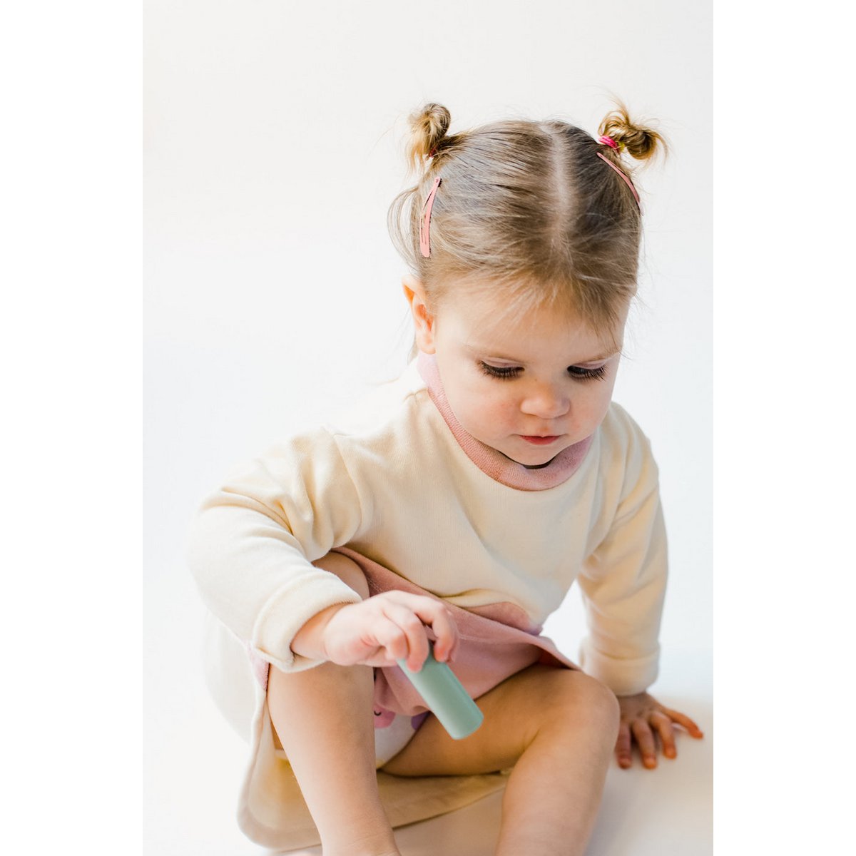 Vestido suéter de manga larga sostenible | Cuello Malva Natural | 100% algodón orgánico certificado GOTS
