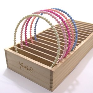 PEARL RANGE - Verkocht in 5 kleuren: ivoor, zachtroze, fuschia, koraal en blauw - Eenheidsprijs € 7,95 - Eenheidsaankoopprijs: € 3,61