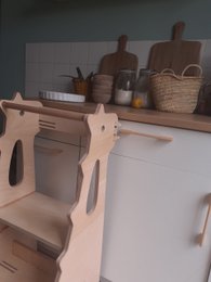Montessori Dragon Observation Tower