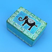 Square box elephant - soapstone