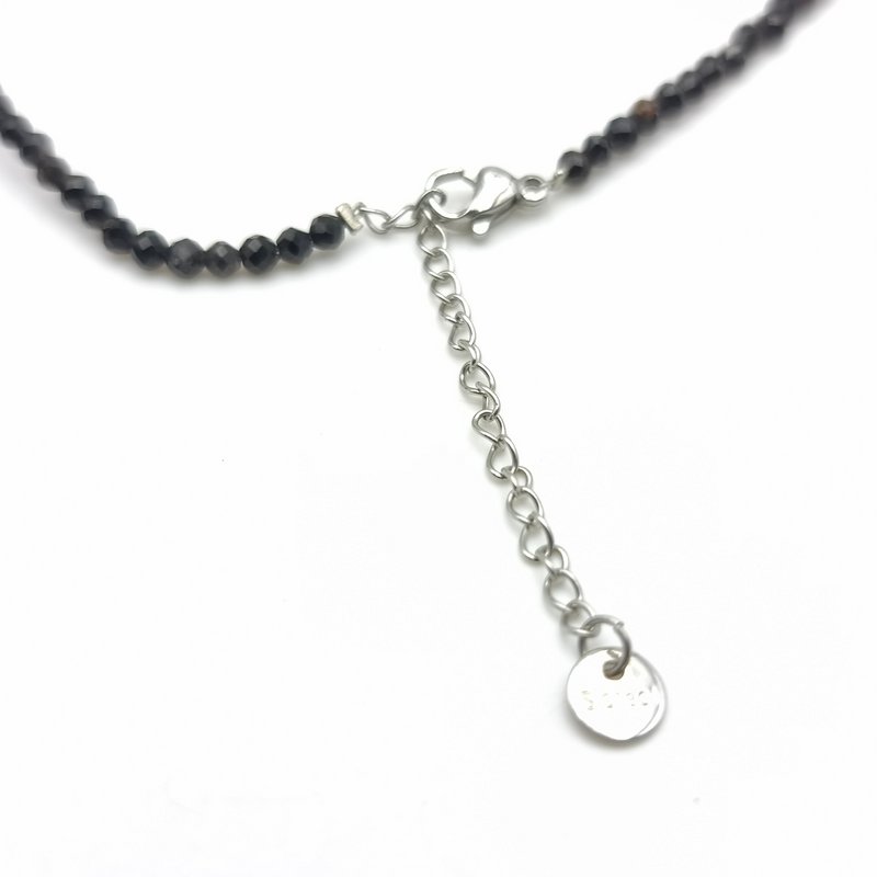 Collier perles facettées - Tourmaline noire (3 mm)