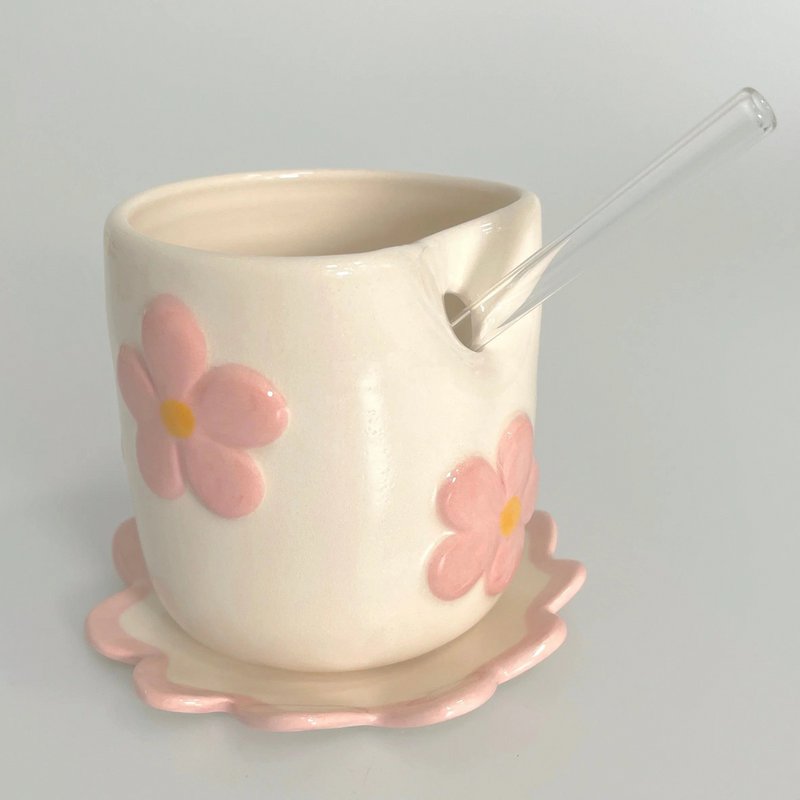Blomma Ceramic Cup – Handmade Flower Relief – 240 ml