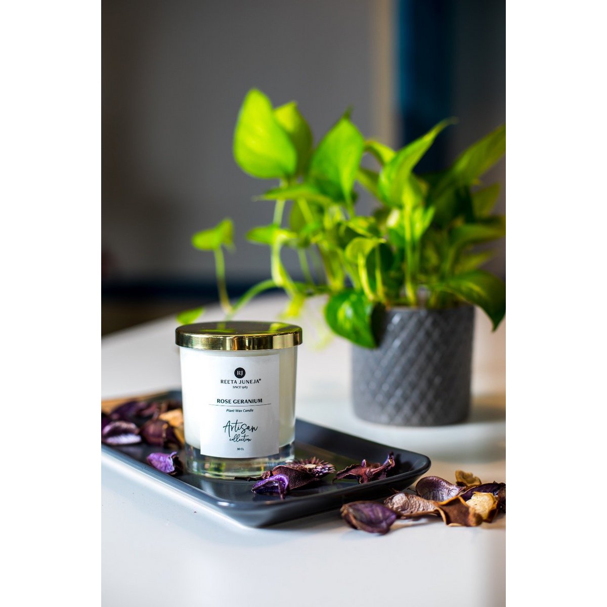 Collection ArtisanBougie d'ambiance rose géranium (200 g / 7 oz)