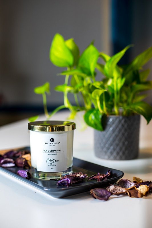 Collection ArtisanBougie d'ambiance rose géranium (200 g / 7 oz)