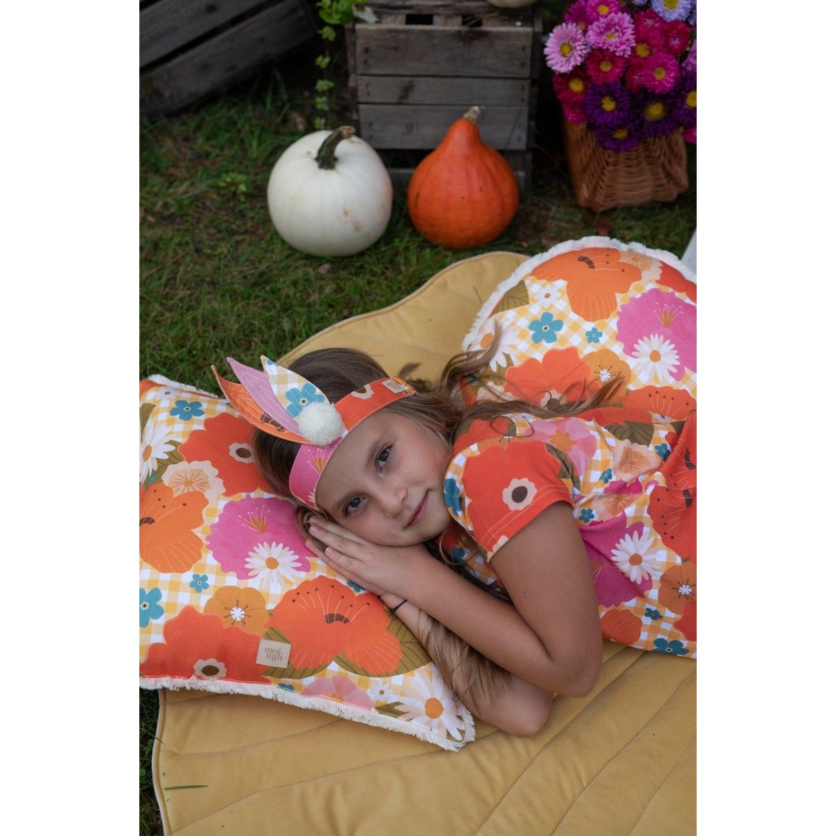“Picnic with flowers” Pillow