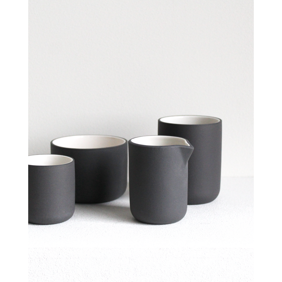 Coffee mug Fundament | dark grey / white
