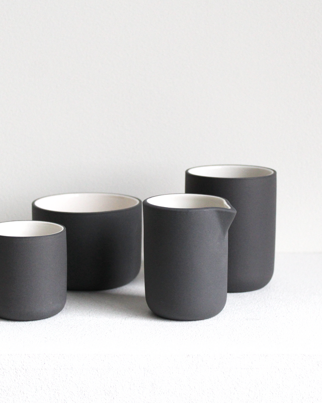 Taza de café Fundamento | gris oscuro / blanco