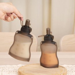 Pouring tip for Haakaa sachets