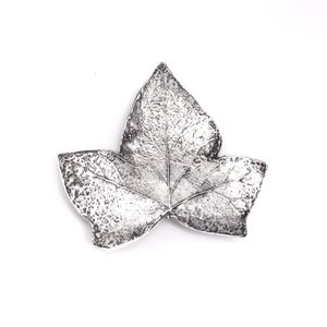 Bladbroche verzilverd 6,5x7cm "Herfstblad"