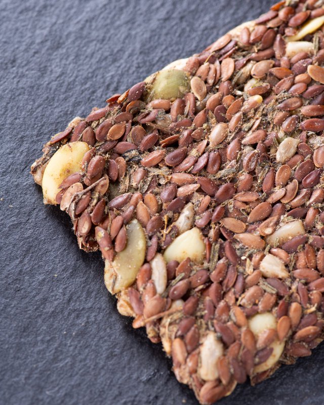 Lijnzaadcrackers met kruiden & zaden | Glutenvrij | 90g