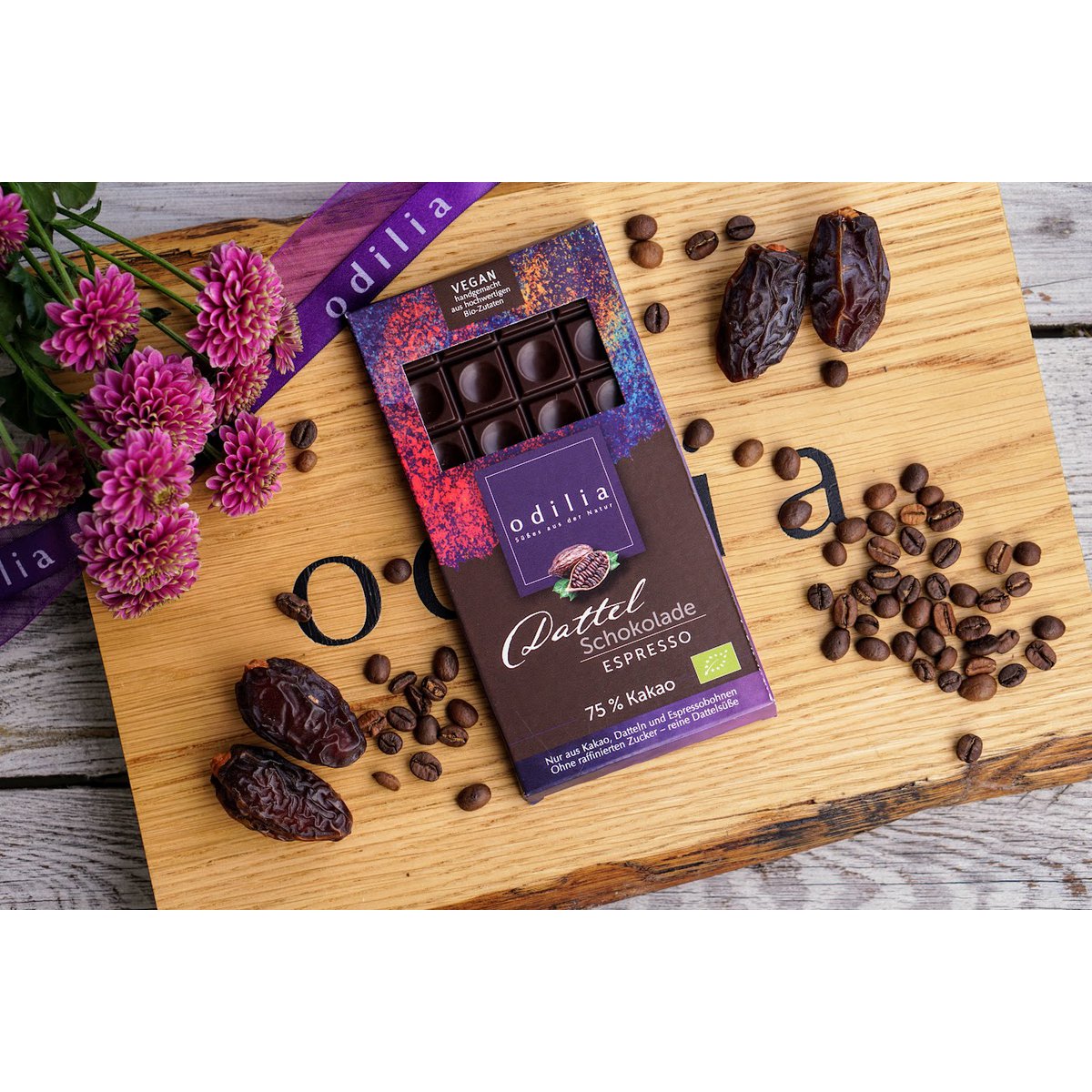 Organic date chocolate with Espresso