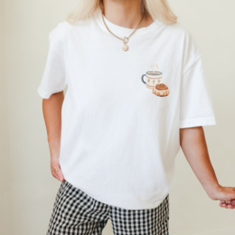 T -Shirt Cinnamon Snail and Coffee Kanelbullar - Gift Shirt in Svezia Organica in Svezia