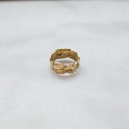 Caesar ring