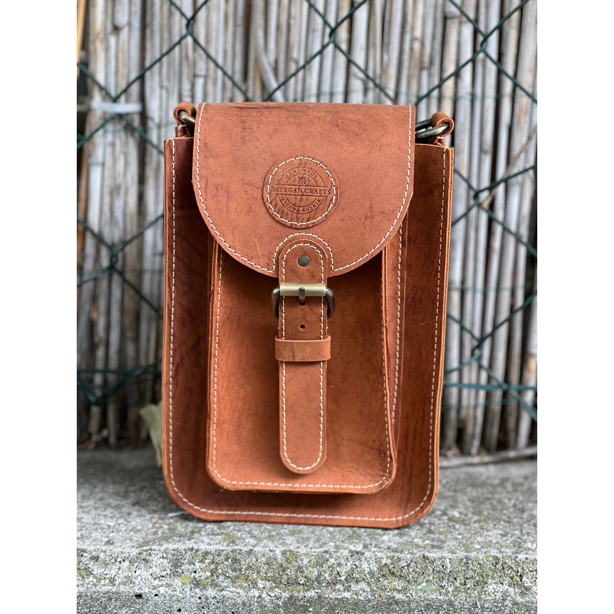 Bolso bandolera de cuero genuino hecho a mano