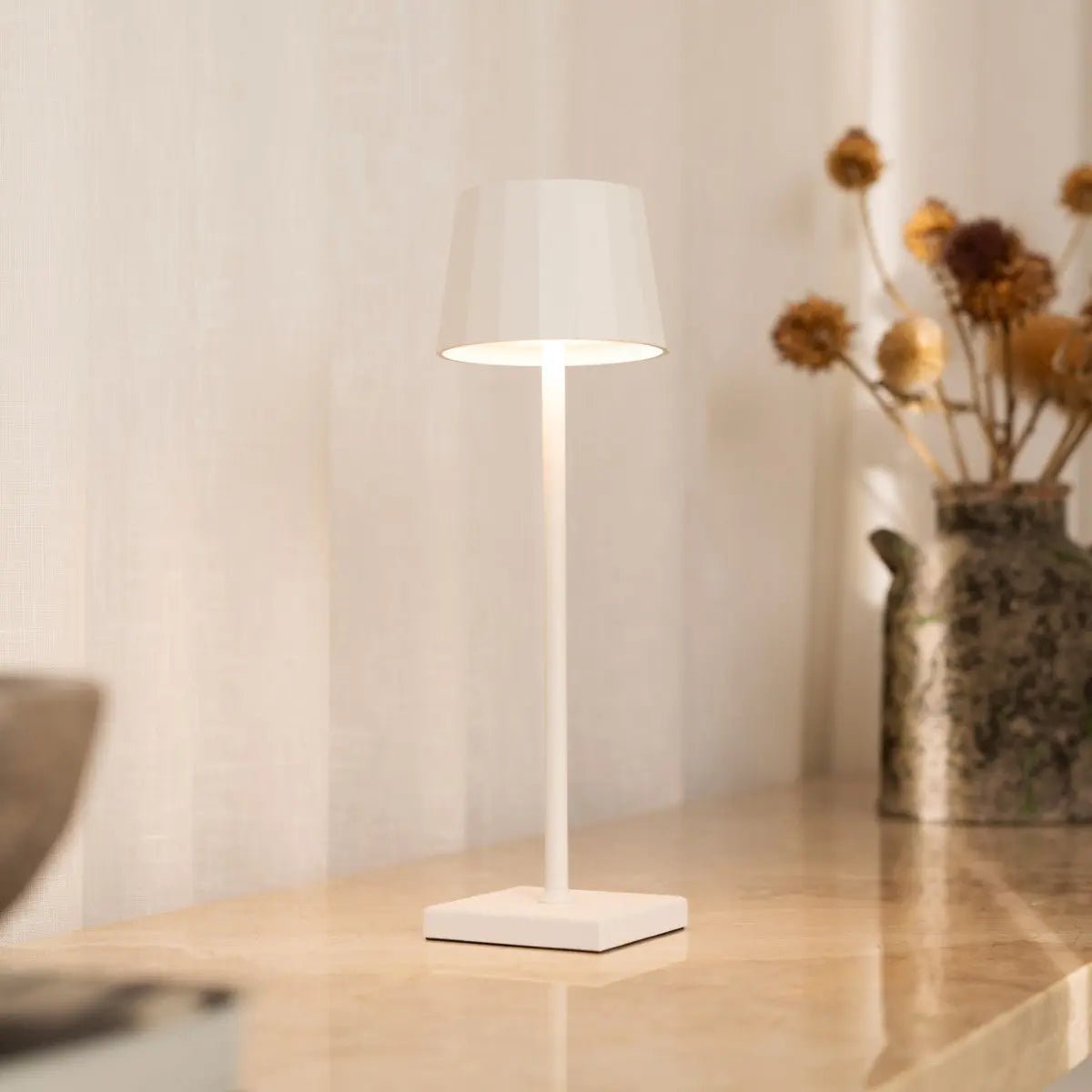 William White Rechargeable Table Lamp
