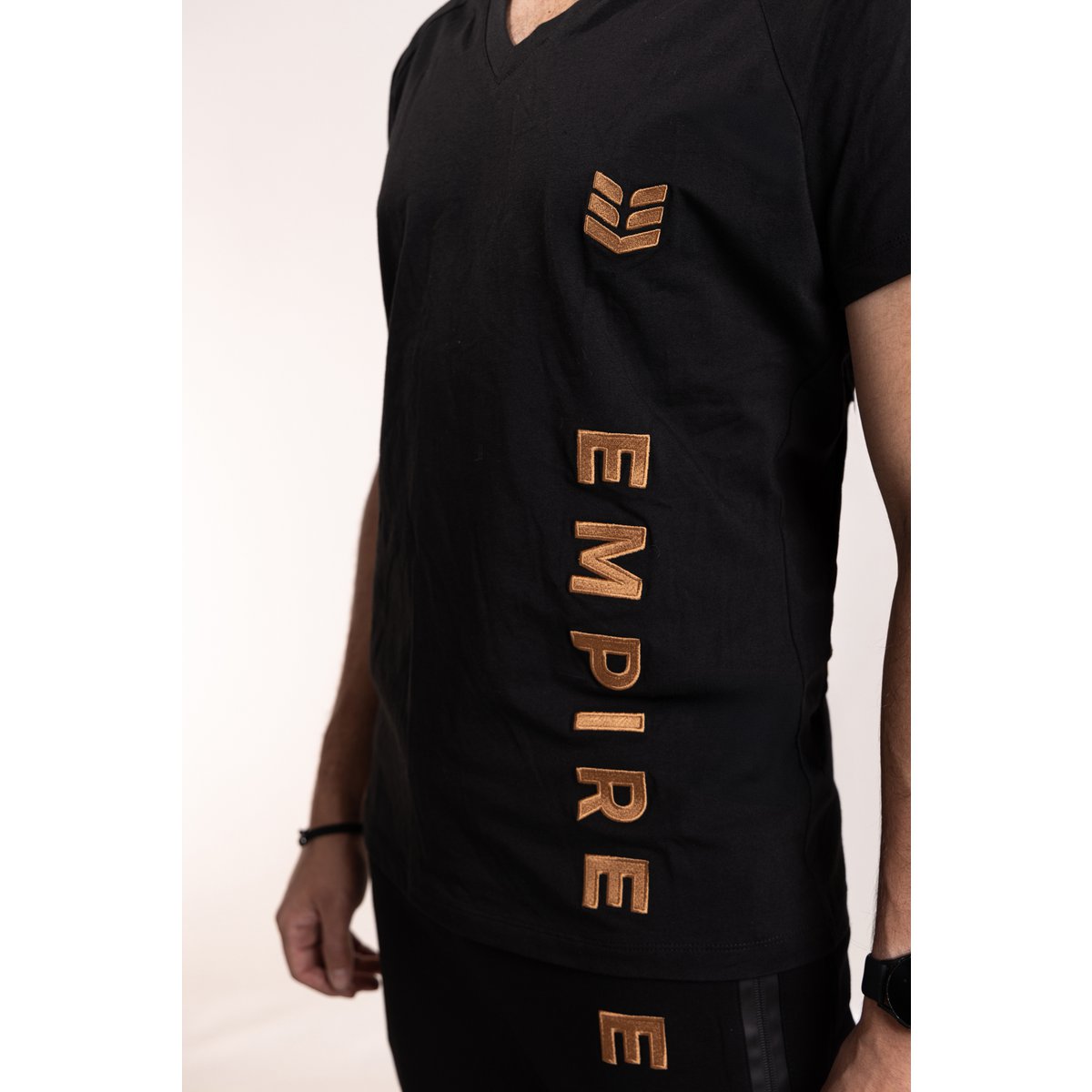 T-shirt shirt met korte mouwen slankfit t-shirt organisch katoen v-neck van geborduurd logo van hoge kwaliteit