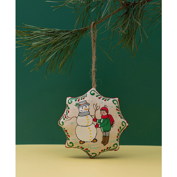 Christmas Star "Boy makes Snowman"