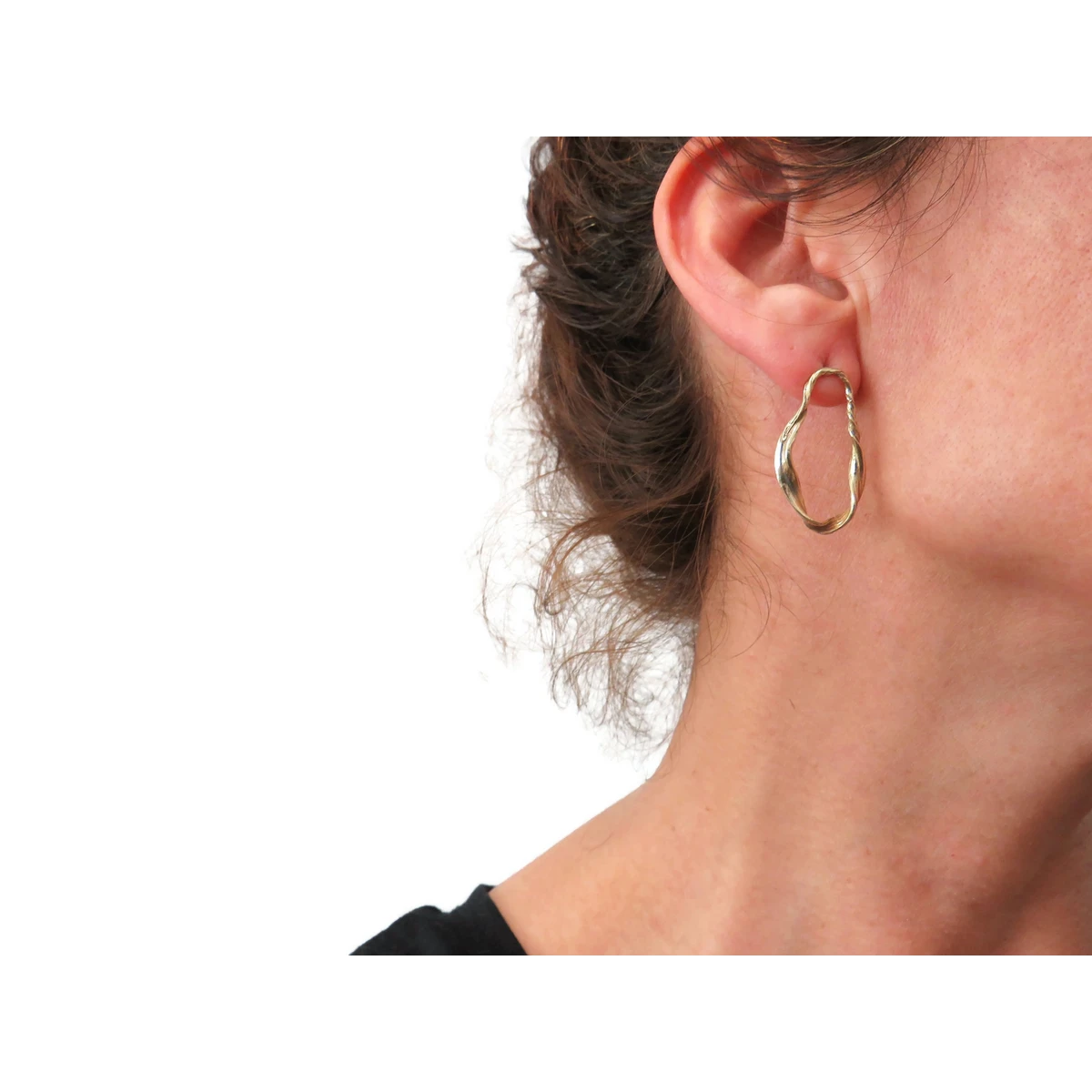 Aretes de bronce orgánico – Diseño escultórico