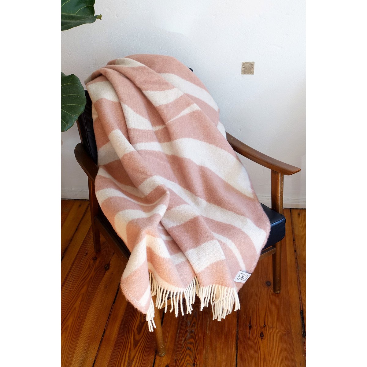 Wool blanket / cuddly blanket bold rosestone