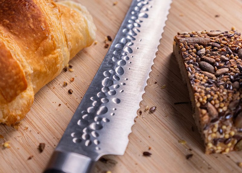 Knife - Serrated bread/pastry knife with bamboo Saya and bamboo box - 200 mm blade