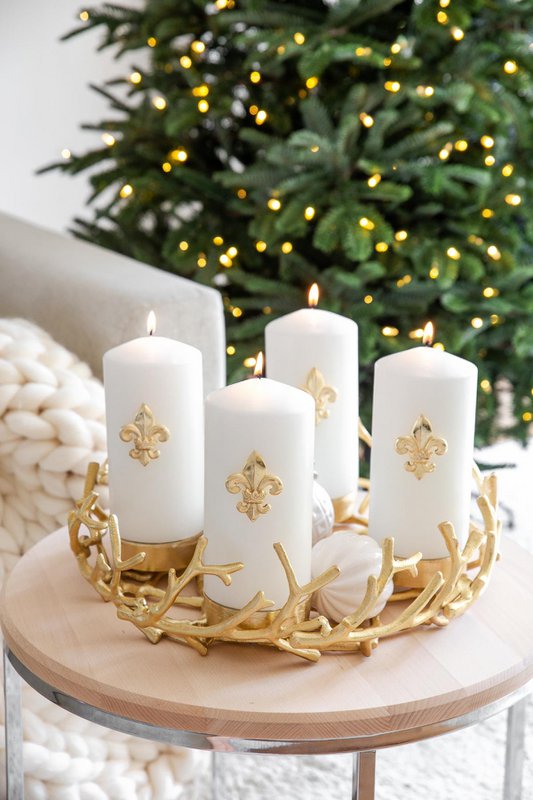 EDZARD 4er Set Kerzenpin Kerzenstecker Lilie, Aluminium vernickelt goldfarben, Höhe 6,5 cm